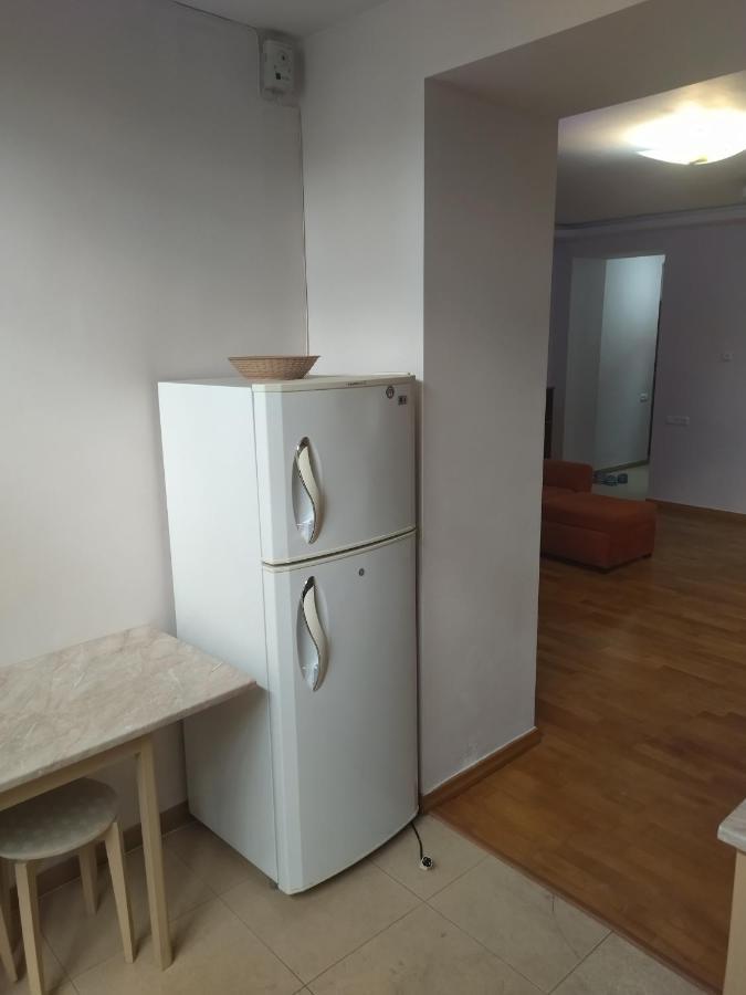 Abovyan 36 Apt & Tour เยเรวาน ภายนอก รูปภาพ